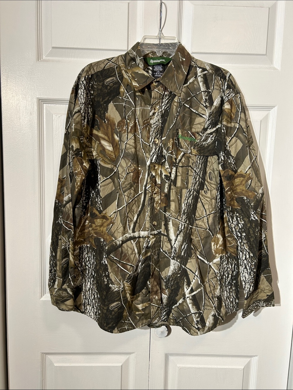 Remington Men's Woodland Camo Button-Down Shirt - Olive/Brown/Gray Size L Large